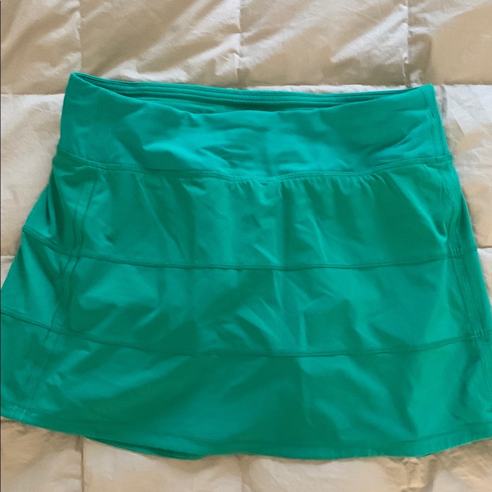 Lululemon Pace Rival green Skort size 6 - Cute! Cute!
